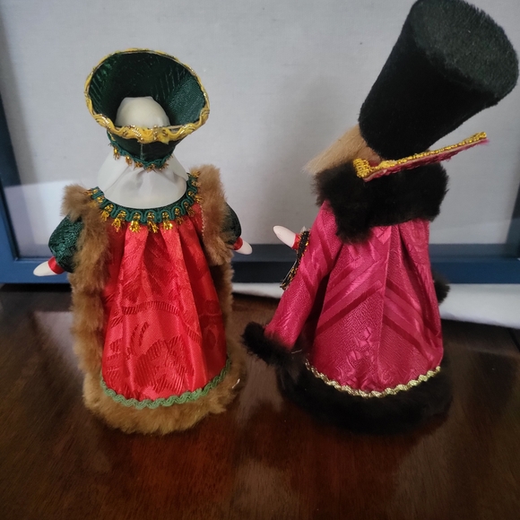 Traditional Russian Cone Doll Set. - Picture 4 of 6